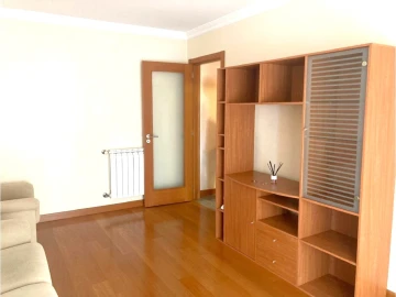 Apartamento T1 para Arrendamento em Glória e Vera Cruz