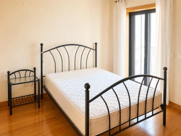 Apartamento T1 para Arrendamento em Glória e Vera Cruz
