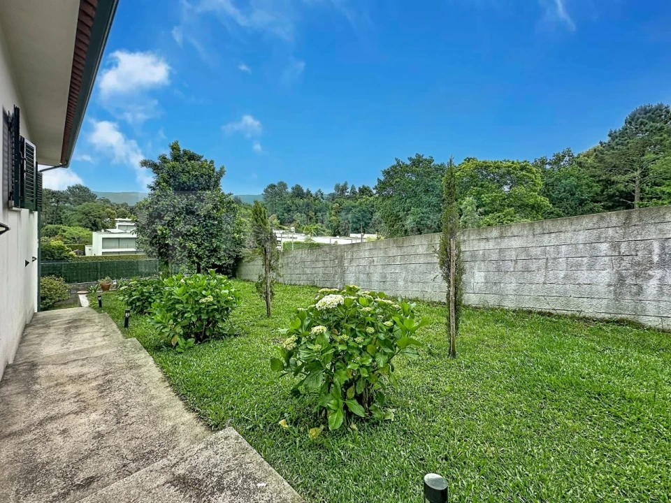 Moradia T3 para Venda em Venade e Azevedo Foto 29