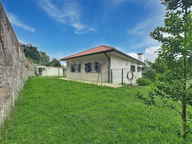 Moradia T3 para Venda em Venade e Azevedo Foto 4