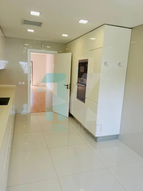 Apartamento T2 para Arrendamento em Cascais e Estoril