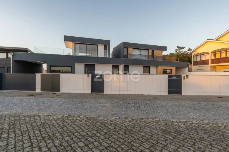 Moradia T2 para Arrendamento em Chafe Foto 42