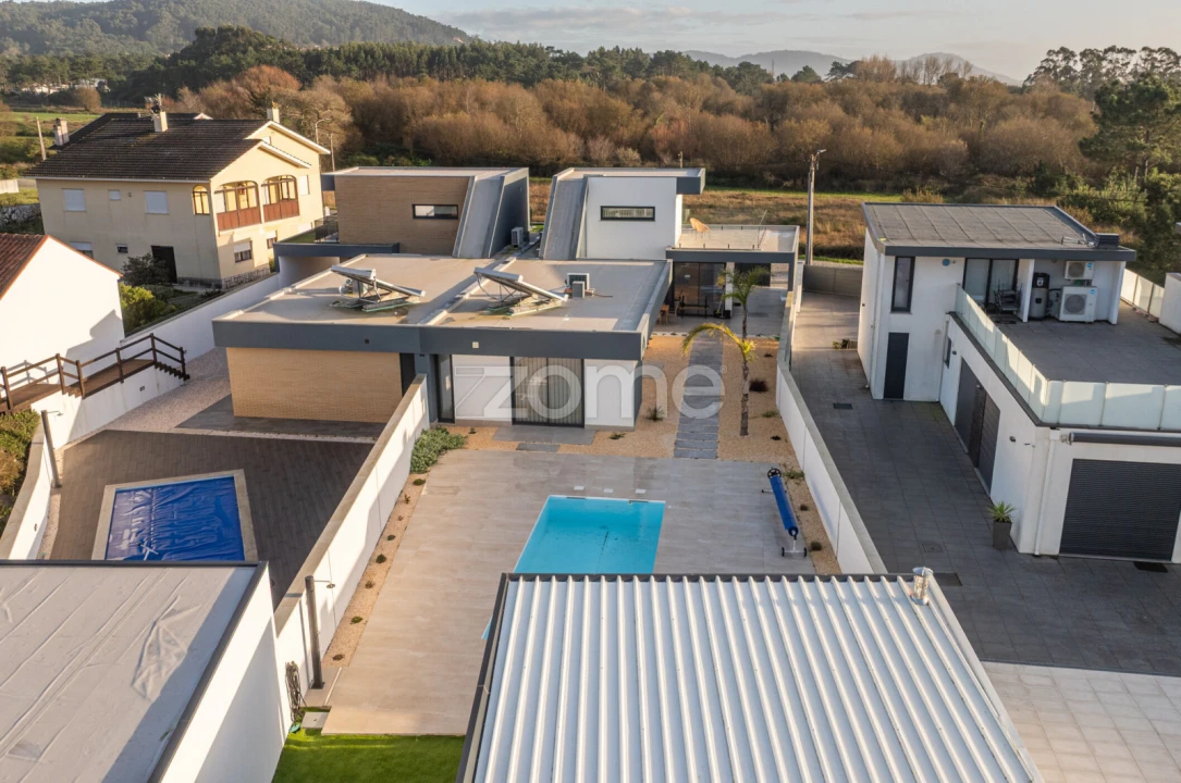 Moradia T2 para Arrendamento em Chafe Foto 53