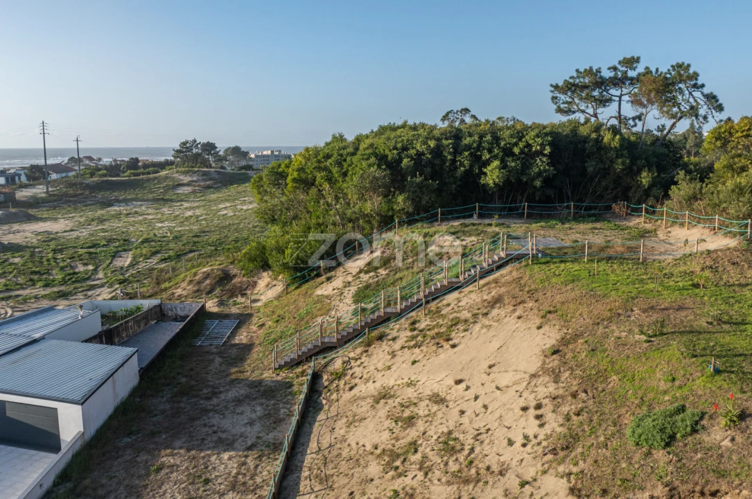 Moradia T2 para Arrendamento em Chafe Foto 39