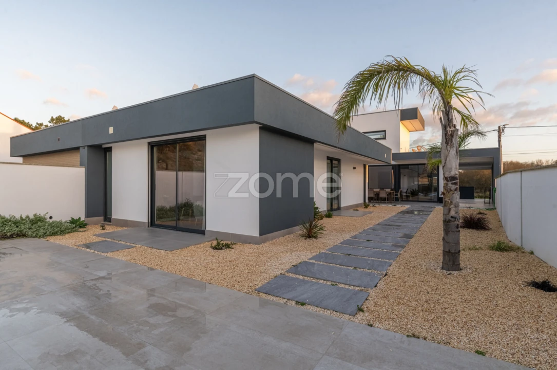 Moradia T2 para Arrendamento em Chafe Foto 27