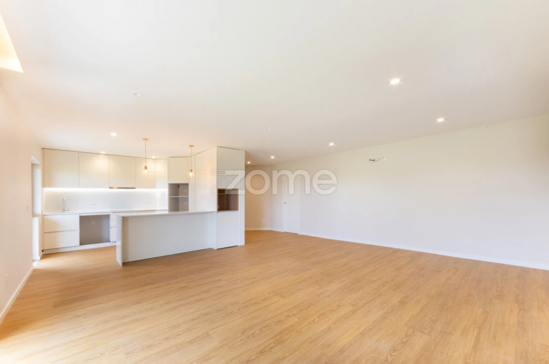 Apartamento T2 para Venda em Vilar de Andorinho Foto 5