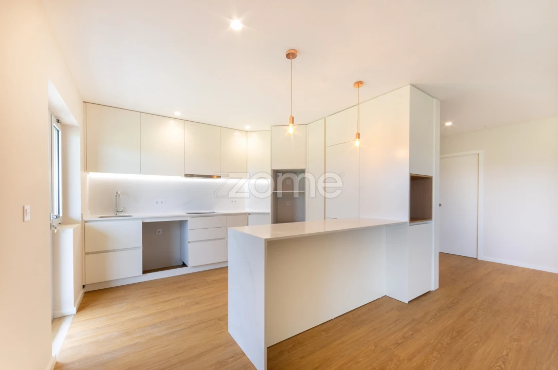 Apartamento T2 para Venda em Vilar de Andorinho Foto 6
