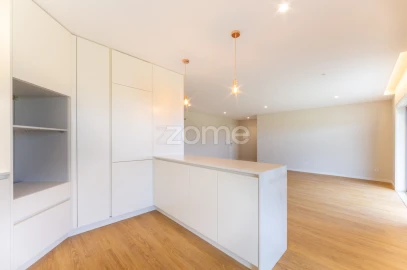 Apartamento T2 para Venda em Vilar de Andorinho