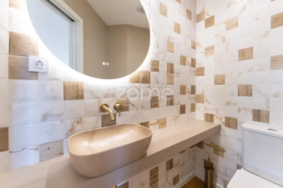 Apartamento T2 para Venda em Vilar de Andorinho