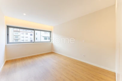 Apartamento T2 para Venda em Vilar de Andorinho
