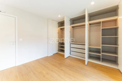 Apartamento T2 para Venda em Vilar de Andorinho
