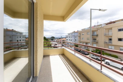 Apartamento T2 para Venda em Vilar de Andorinho
