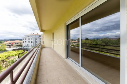 Apartamento T2 para Venda em Vilar de Andorinho
