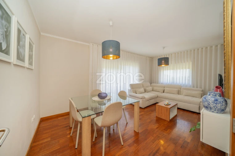 Apartamento T3 para Venda em Silvalde Foto 5