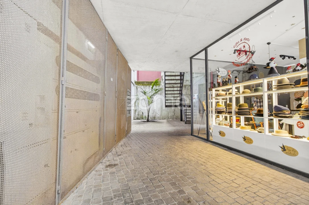 Apartamento T3 para Venda em Cedofeita, Santo Ildefonso, Sé, Miragaia, São Nicolau e Vitória Foto 28