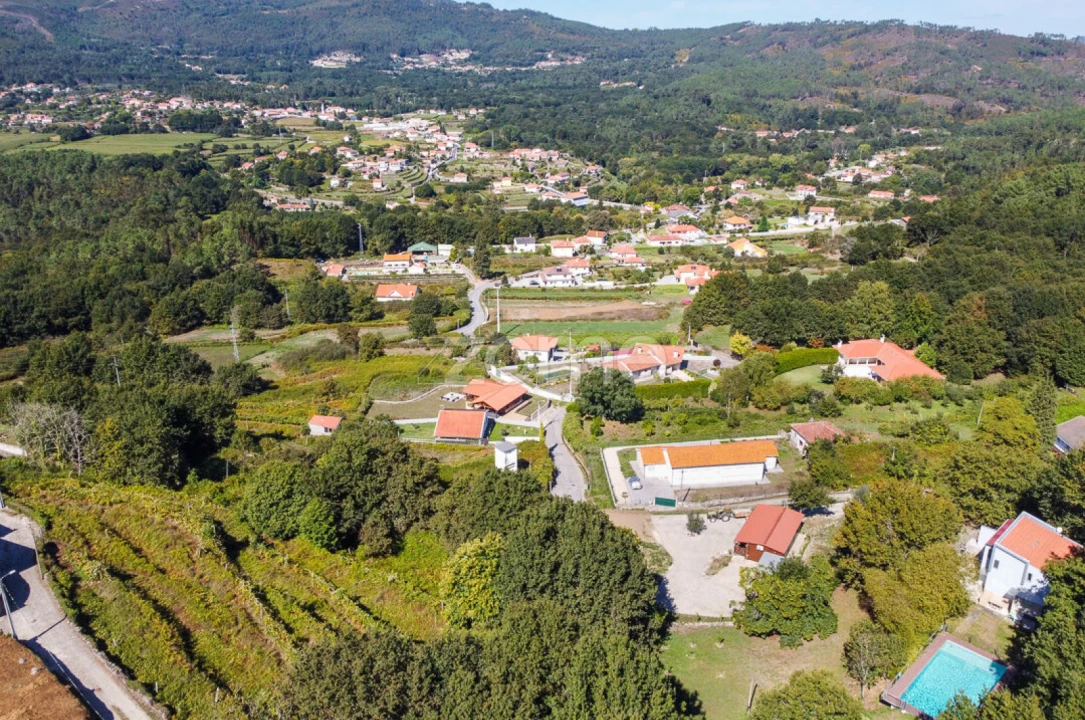 Moradia T2 para Venda em Covas Foto 37