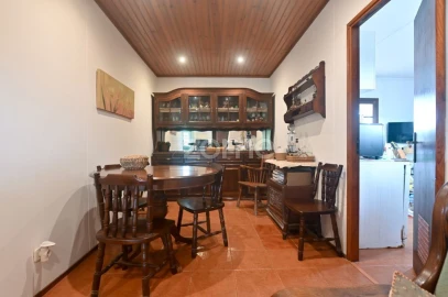 Quinta T4 para Venda em São João das Lampas e Terrugem