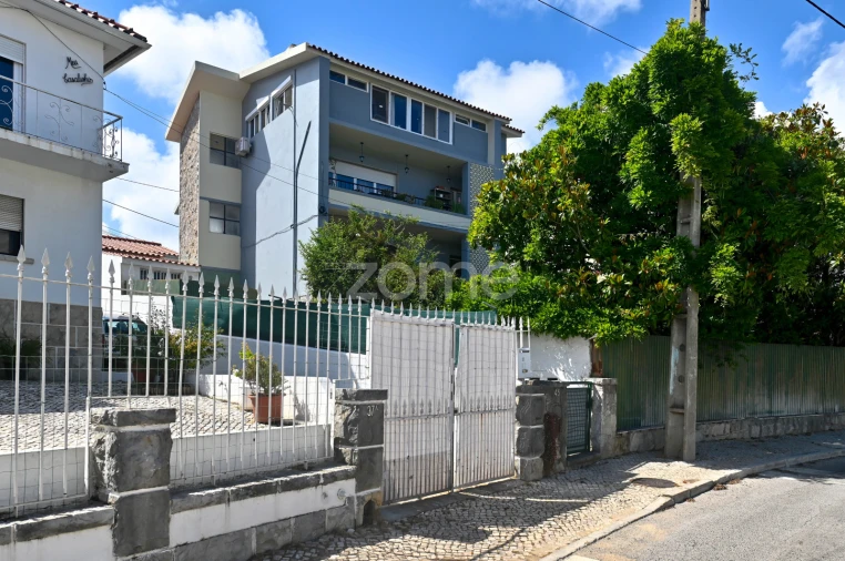 Apartamento T3 para Venda em Alcabideche Foto 2