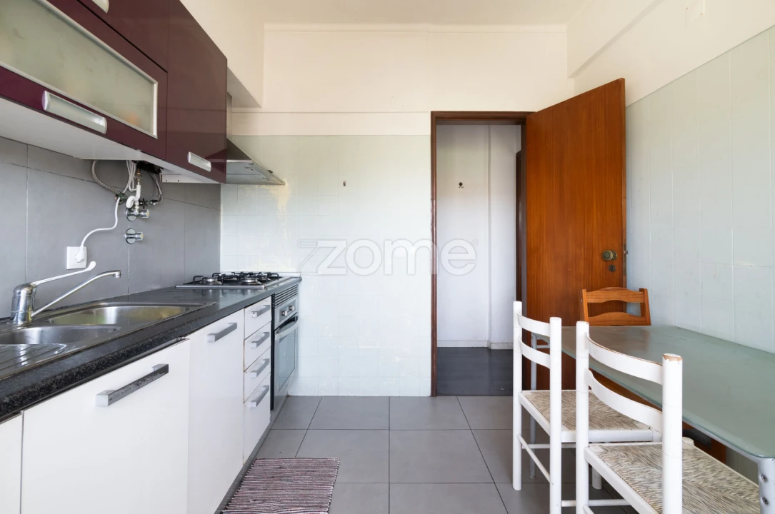 Apartamento T2 para Venda em Amora Foto 20