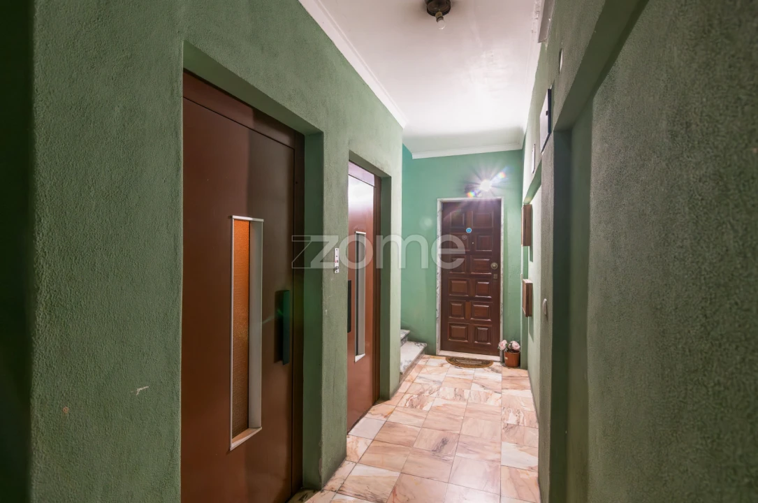 Apartamento T2 para Venda em Amora Foto 10