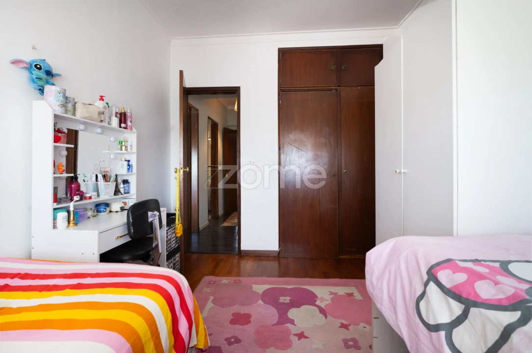 Apartamento T2 para Venda em Amora Foto 24