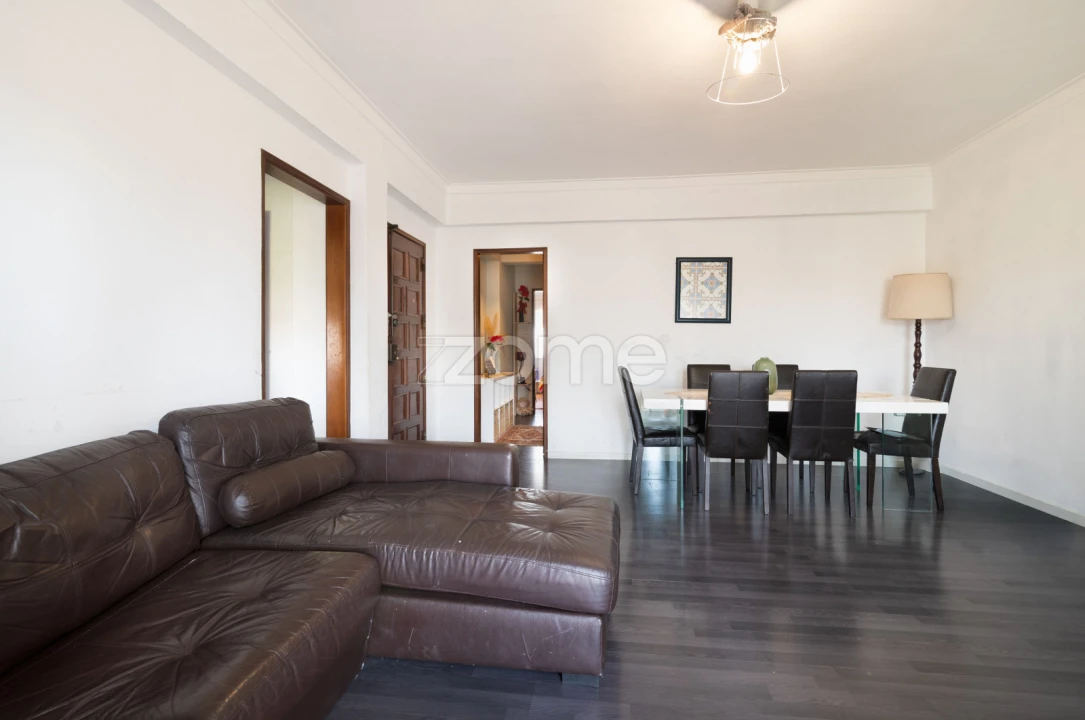 Apartamento T2 para Venda em Amora Foto 13
