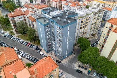 Apartamento T1 para Venda em Águas Livres