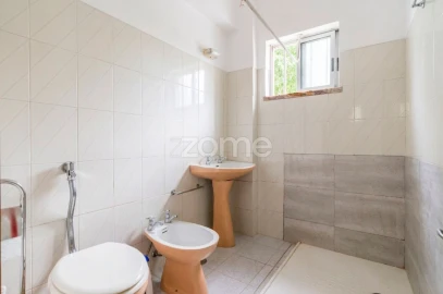Apartamento T1 para Venda em Águas Livres