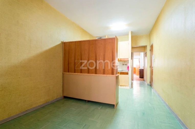 Apartamento T1 para Venda em Águas Livres Foto 3