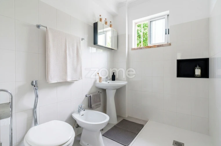 Apartamento T1 para Venda em Águas Livres Foto 7