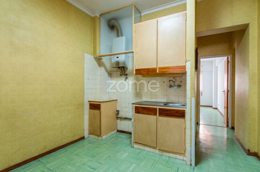 Apartamento T1 para Venda em Águas Livres Foto 5