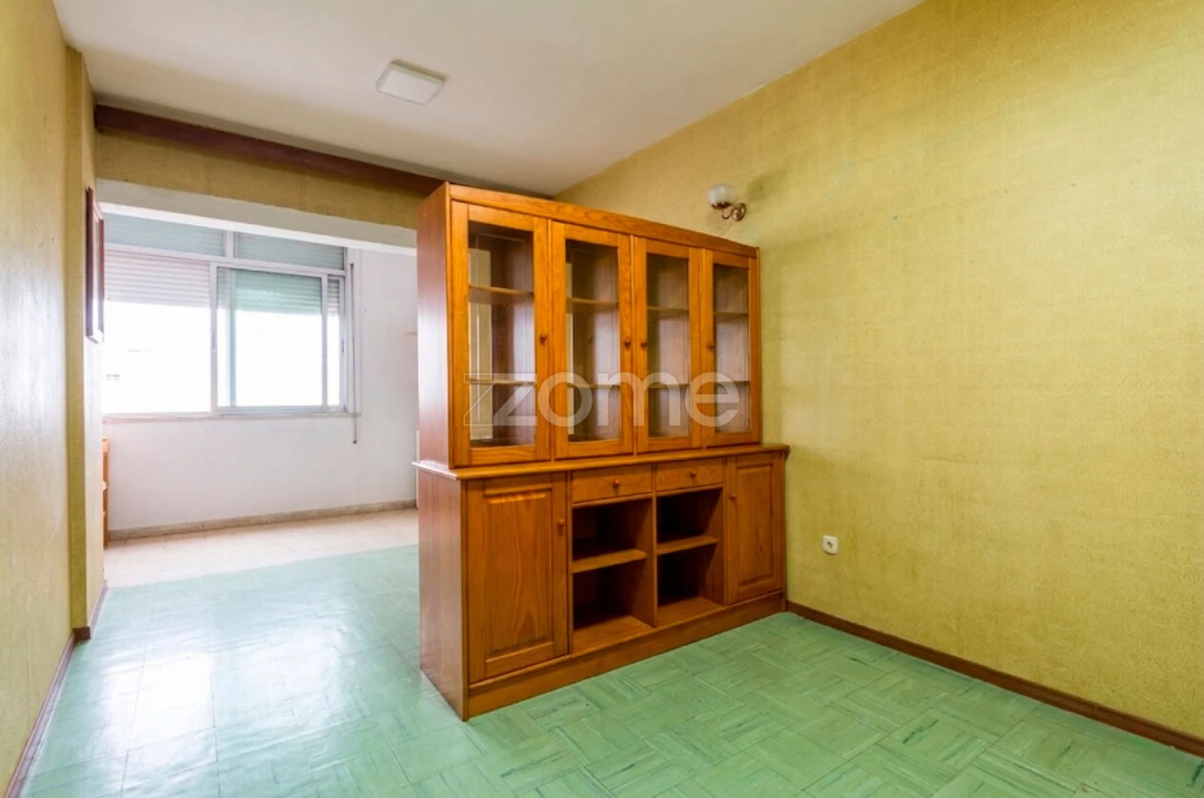 Apartamento T1 para Venda em Águas Livres Foto 2