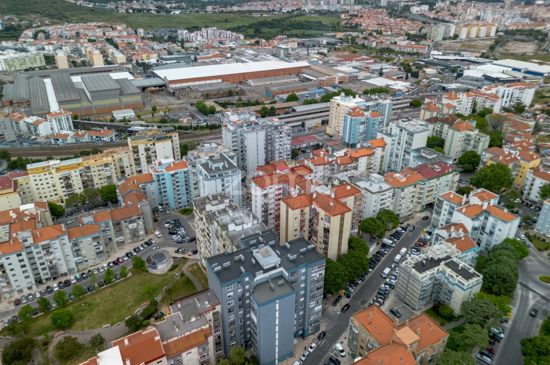 Apartamento T1 para Venda em Águas Livres Foto 15