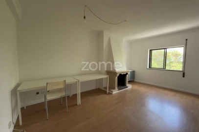 Apartamento T1 para Venda em Santo Antonio dos Olivais