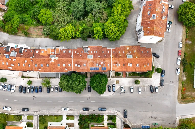 Apartamento T1 para Venda em Santo Antonio dos Olivais Foto 16