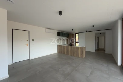 Apartamento T2 para Venda em Santo Antonio dos Olivais