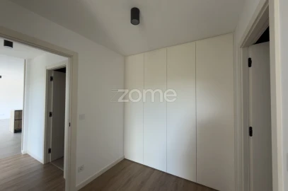 Apartamento T2 para Venda em Santo Antonio dos Olivais