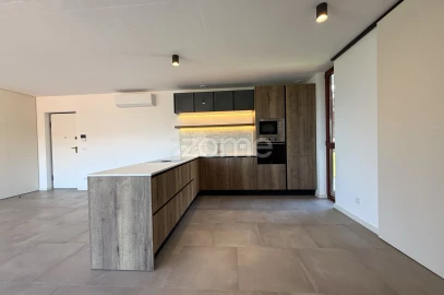 Apartamento T2 para Venda em Santo Antonio dos Olivais