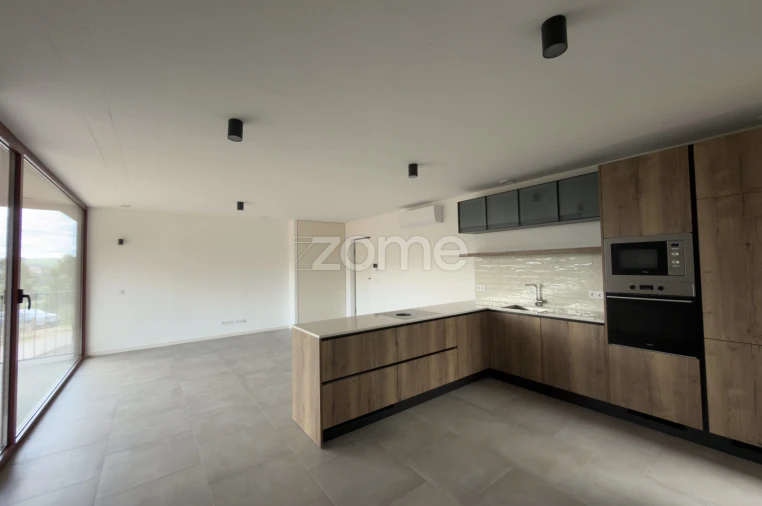 Apartamento T2 para Venda em Santo Antonio dos Olivais Foto 6