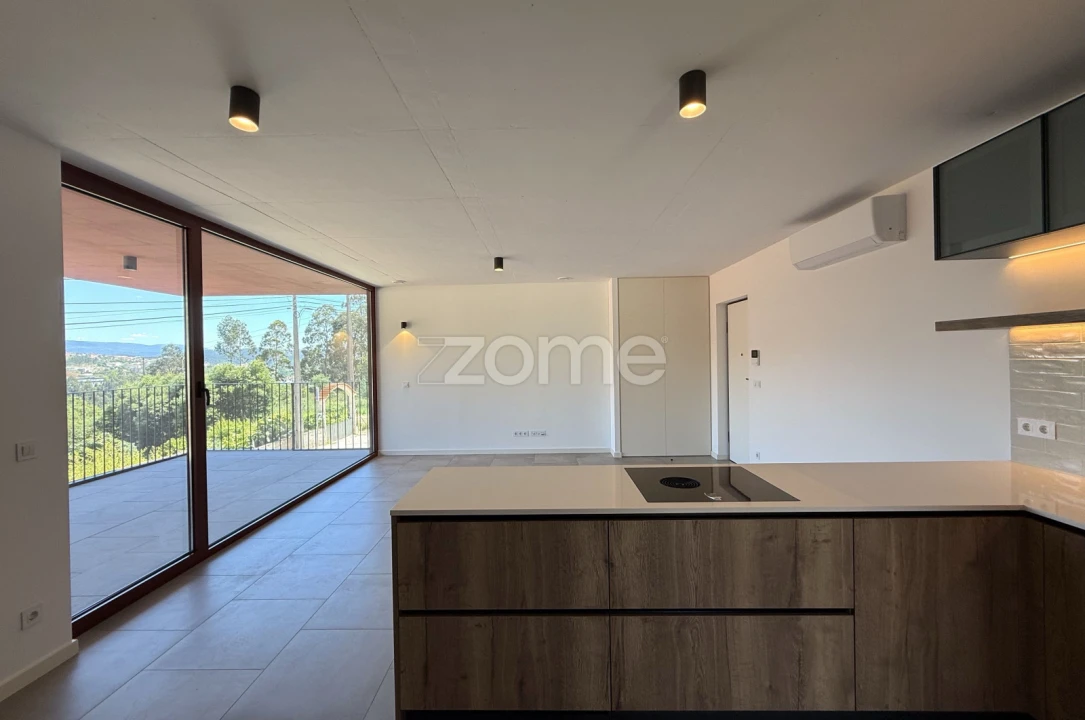 Apartamento T2 para Venda em Santo Antonio dos Olivais Foto 12