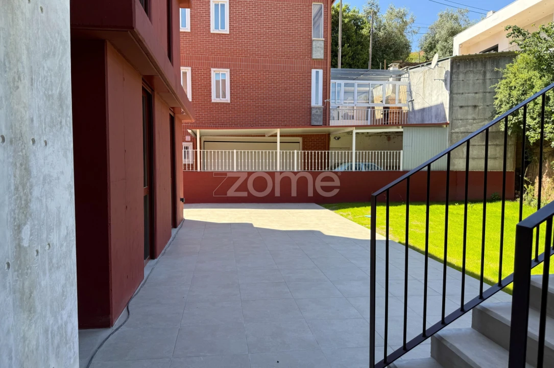 Apartamento T2 para Venda em Santo Antonio dos Olivais Foto 27