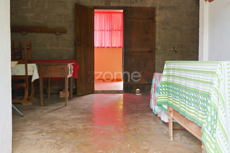 Moradia T4 para Venda em Vermoil Foto 23