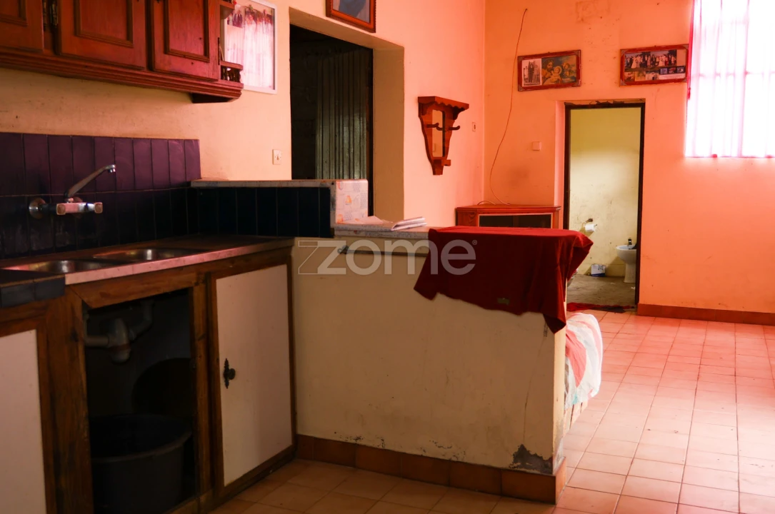 Moradia T4 para Venda em Vermoil Foto 19