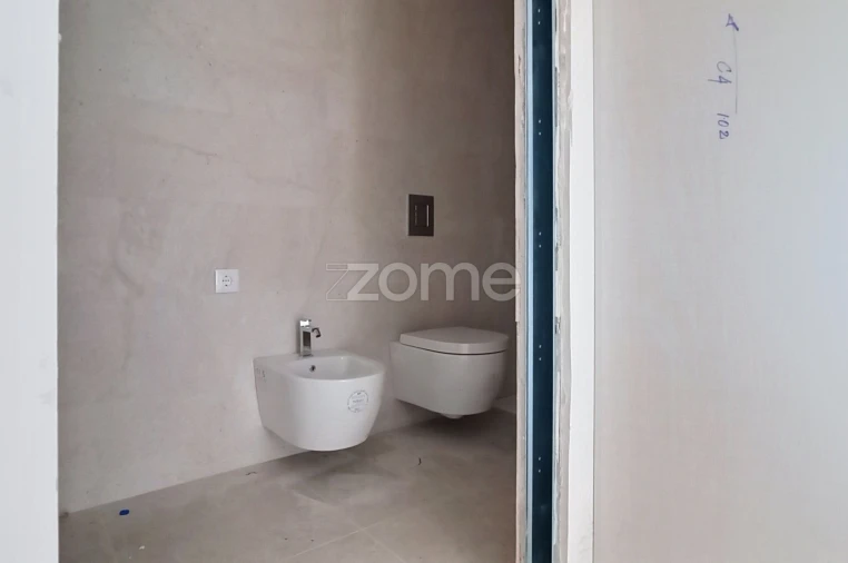 Apartamento T3 para Venda em Santo Antonio dos Olivais Foto 13