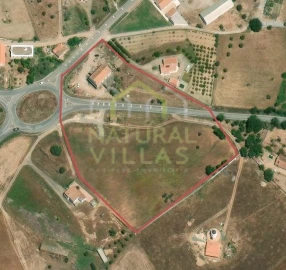 Moradia T9 para Venda em Garvão e Santa Luzia