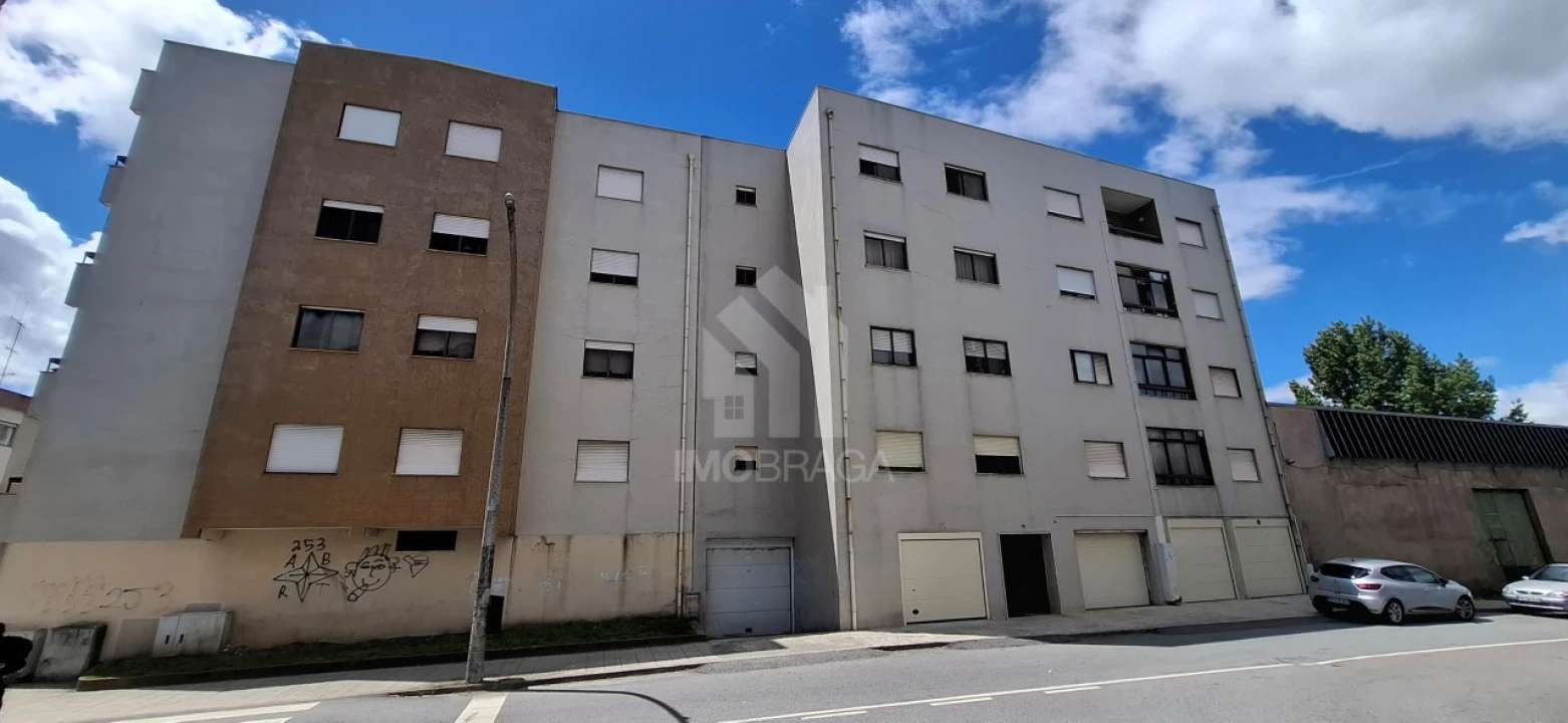 Apartamento T1 para Venda em São Vitor (Braga) Foto 11