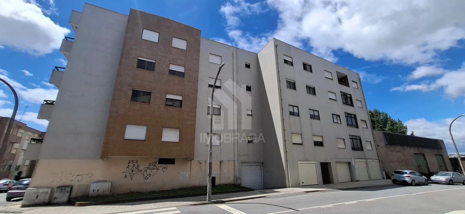Apartamento T1 para Venda em São Vitor (Braga) Foto 13