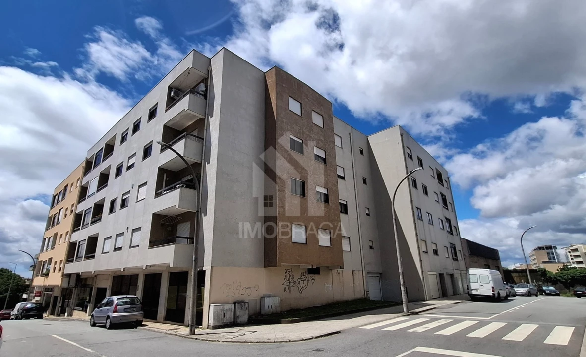 Apartamento T1 para Venda em São Vitor (Braga) Foto 12