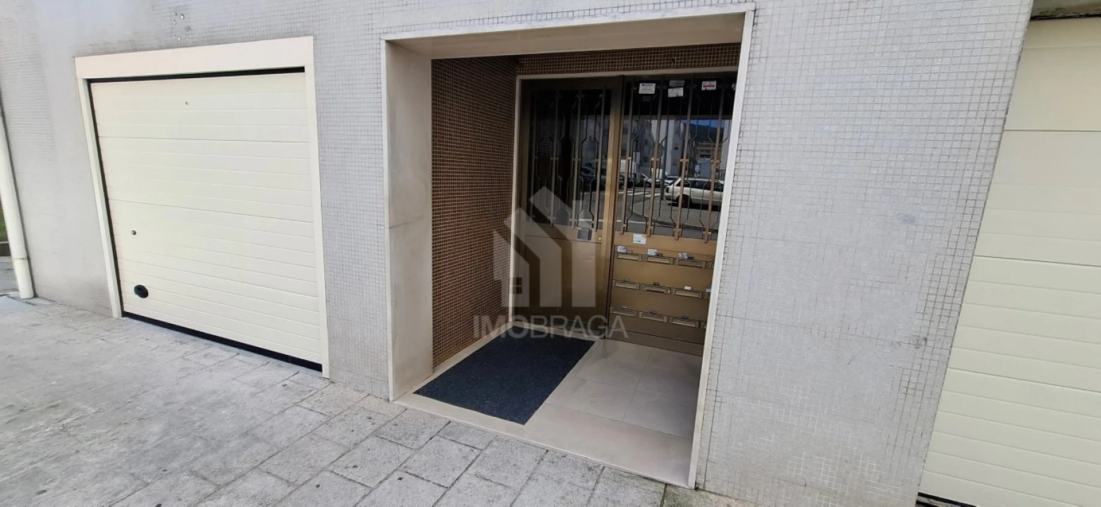 Apartamento T1 para Venda em São Vitor (Braga) Foto 16