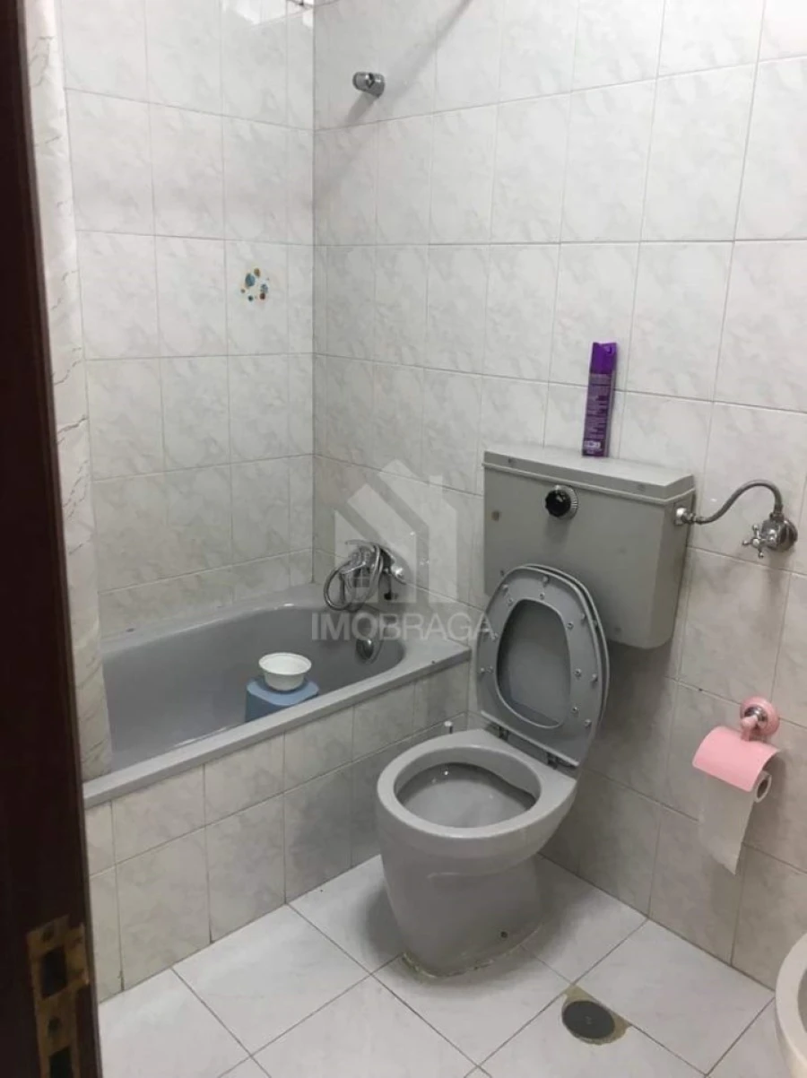 Apartamento T1 para Venda em São Vitor (Braga) Foto 9